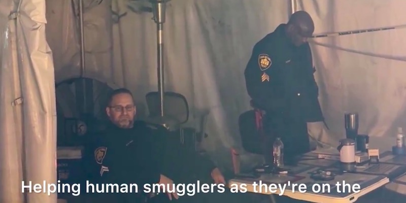 Independent Journalist Confronts San Antonio Cops Providing Security For Migrant Facility (VIDEO)